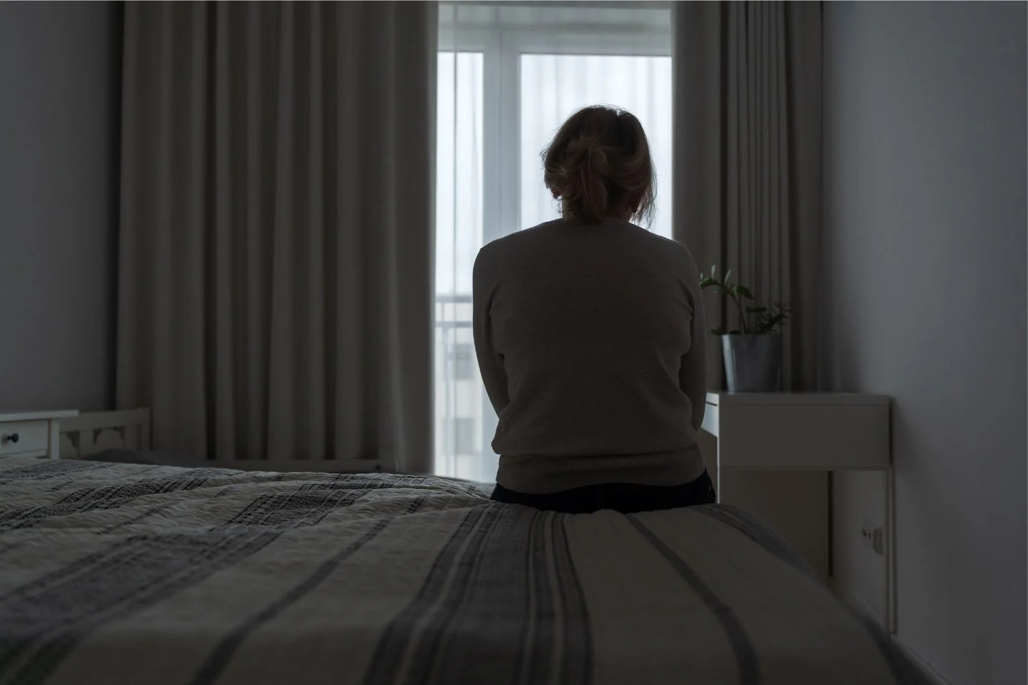 Los hábitos silenciosos que están saboteando tu vida sin que lo notes